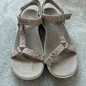 Skechers Taupe Textured Sandals